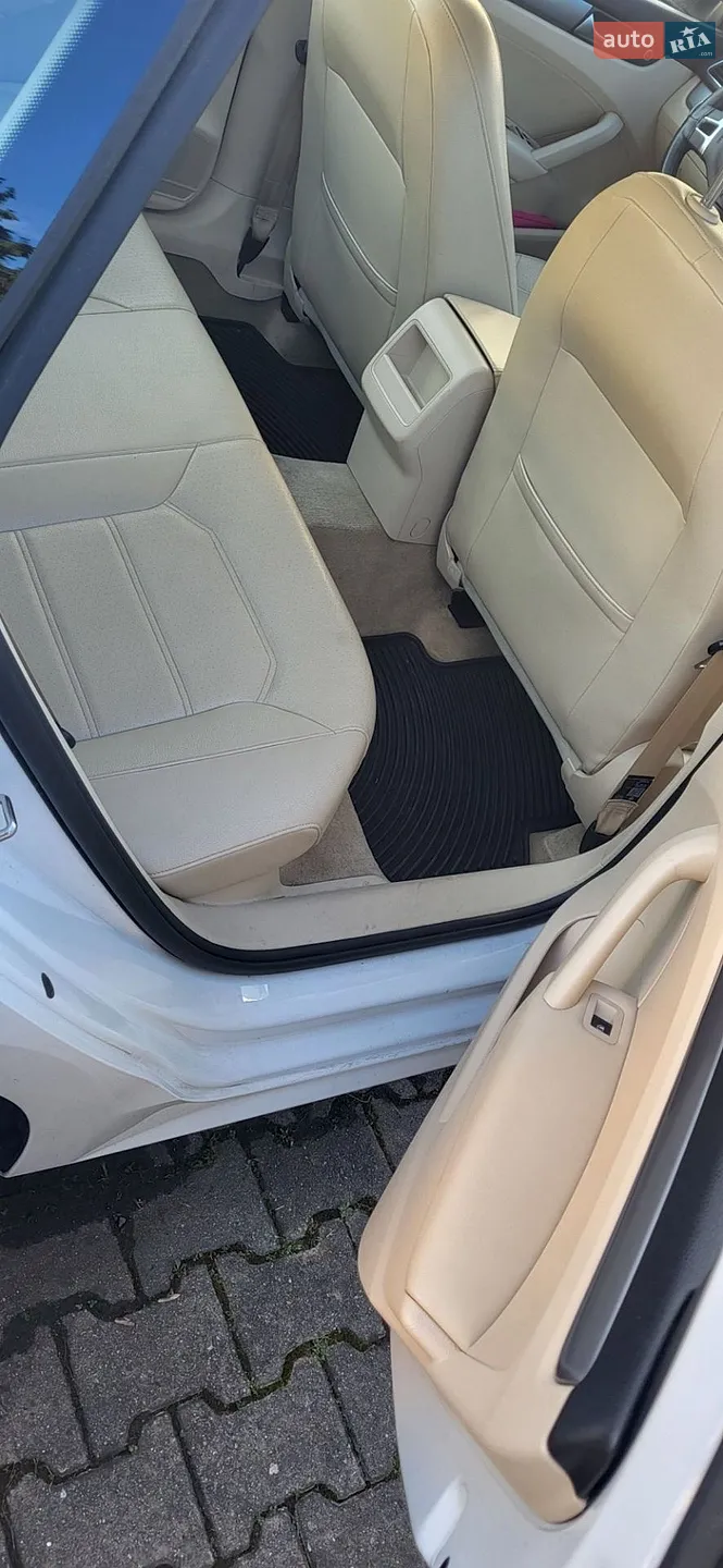 2015 Volkswagen Passat - мініатюра 6