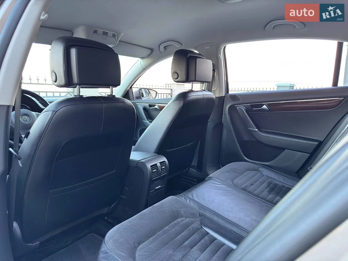2011 Volkswagen Passat - мініатюра 26