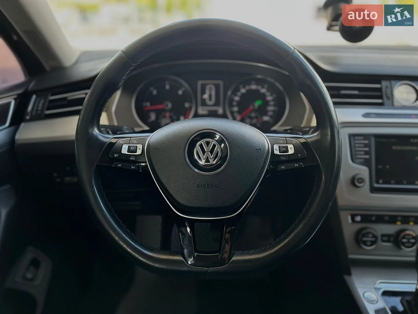2015 Volkswagen Passat - мініатюра 18