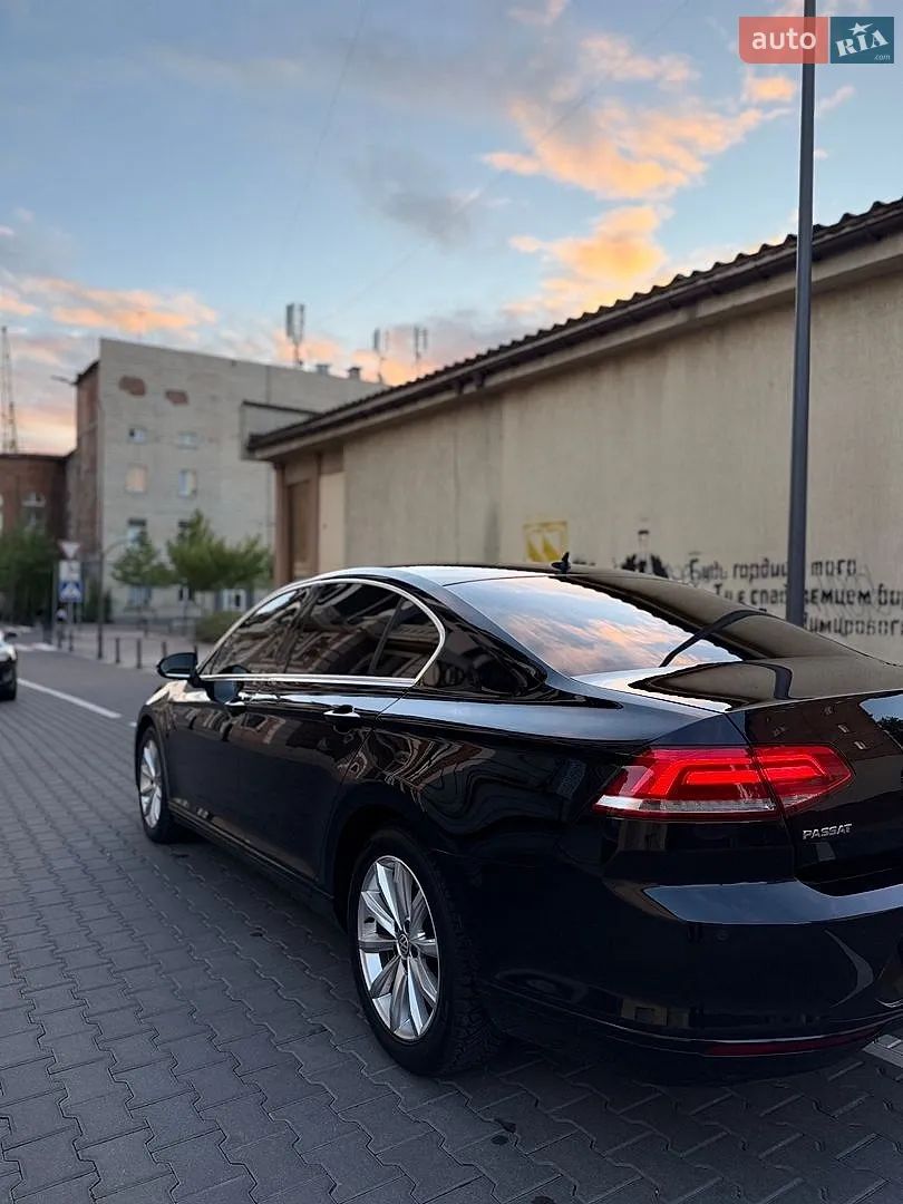2017 Volkswagen Passat - мініатюра 2
