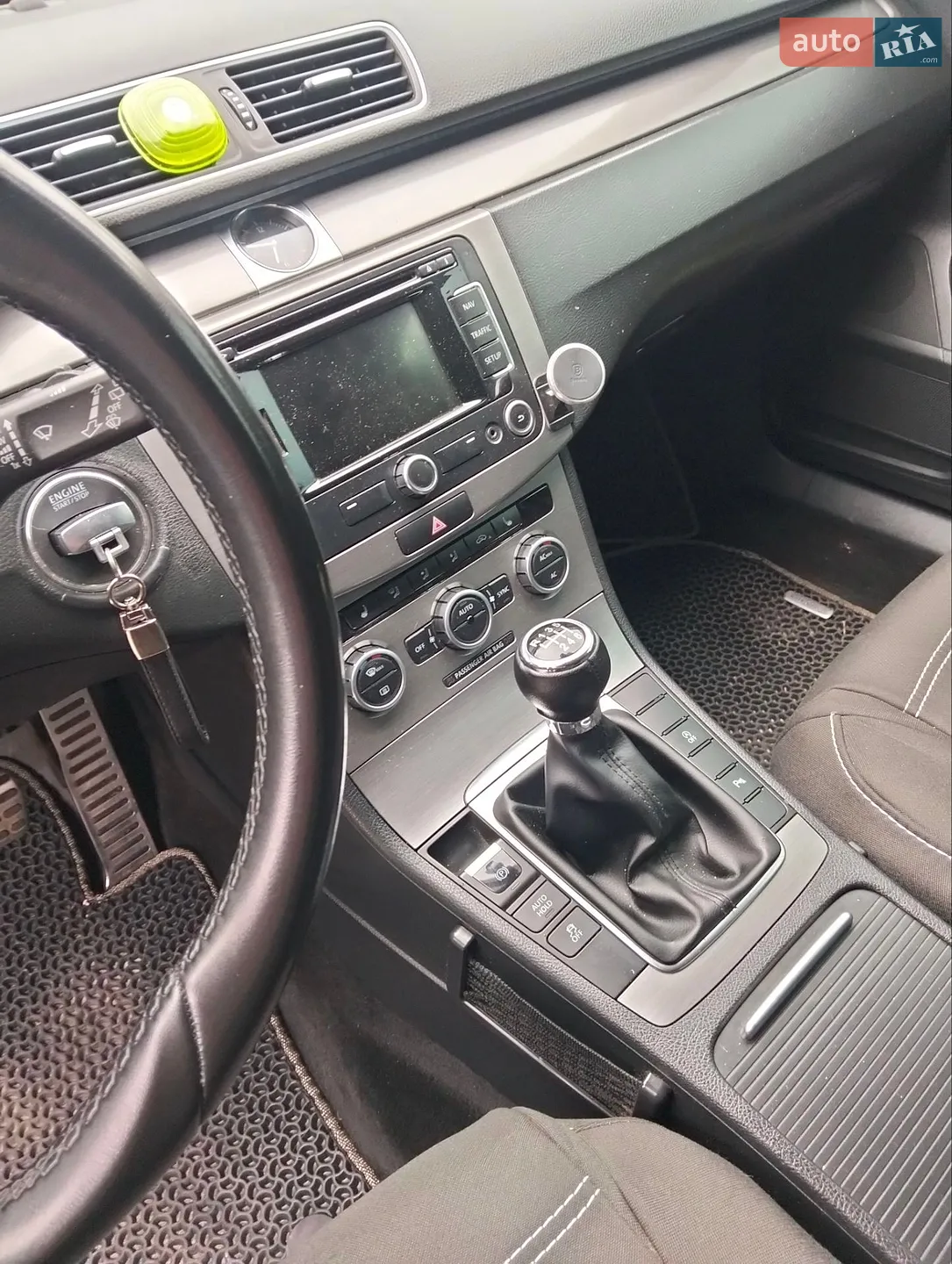 2012 Volkswagen Passat - мініатюра 8