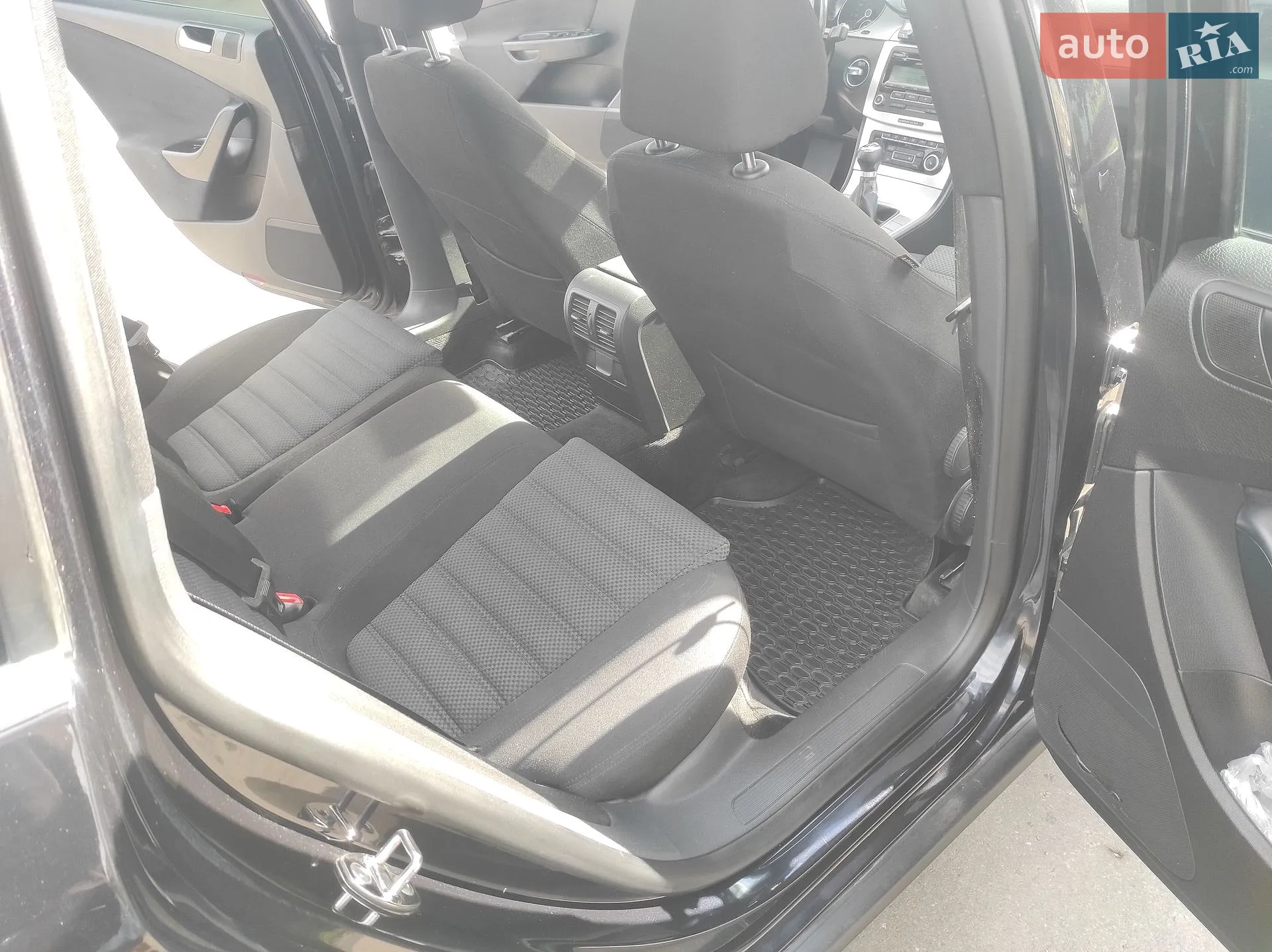 2010 Volkswagen Passat - мініатюра 5