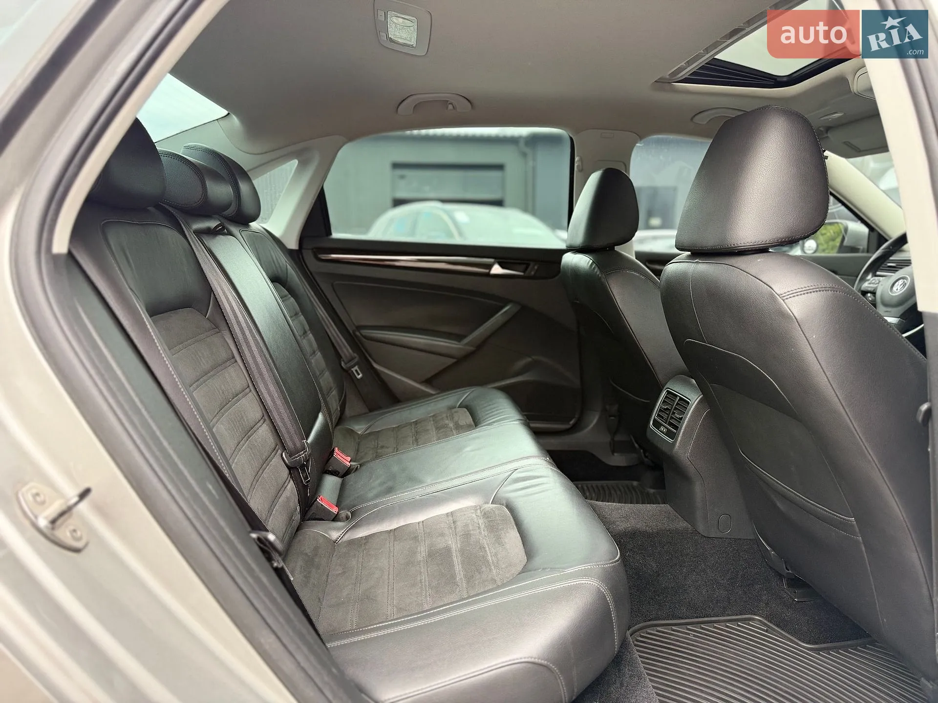 2014 Volkswagen Passat - мініатюра 31
