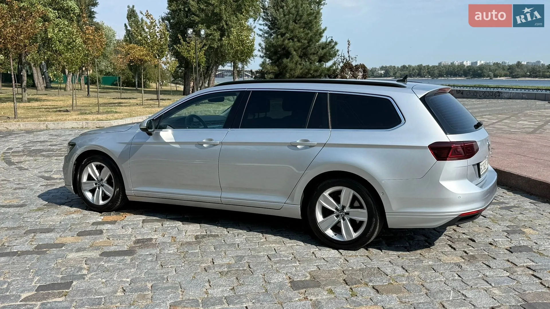 2019 Volkswagen Passat - мініатюра 5