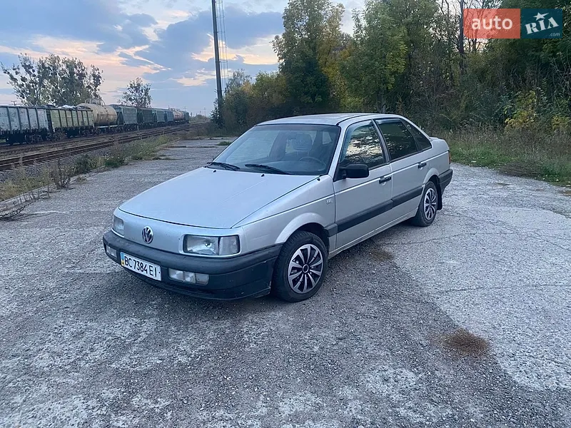 Volkswagen Passat 1990