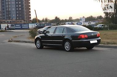 Седан Volkswagen Phaeton 2005 в Києві