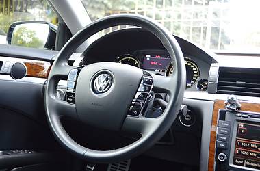 Седан Volkswagen Phaeton 2014 в Одесі