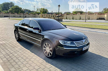 Седан Volkswagen Phaeton 2009 в Ізмаїлі