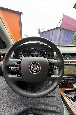 Седан Volkswagen Phaeton 2013 в Виннице