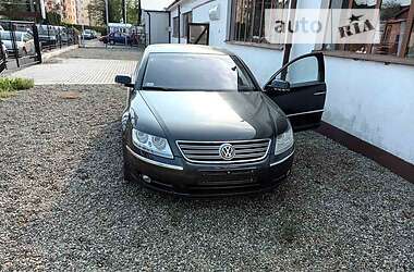 Седан Volkswagen Phaeton 2002 в Косове