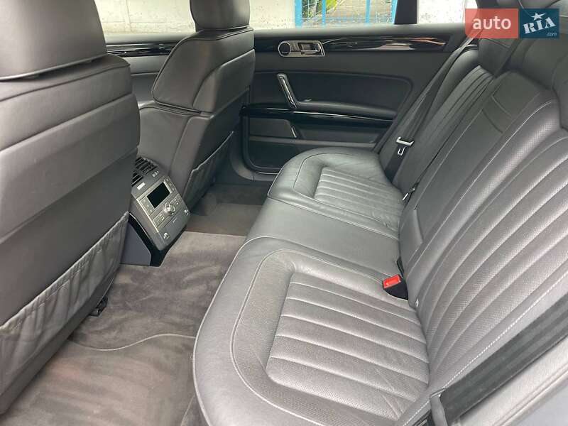 Седан Volkswagen Phaeton 2011 в Кременчуці