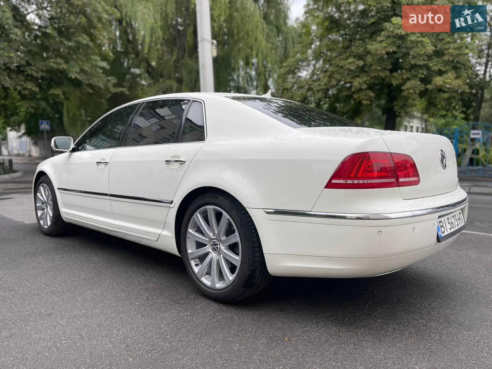 2011 Volkswagen Phaeton - мініатюра 32