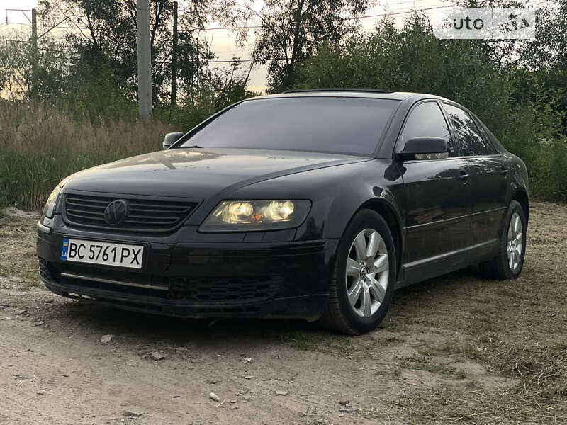 Седан Volkswagen Phaeton 2002 в Львове