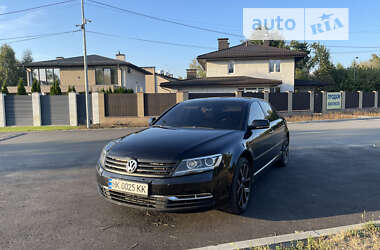 Седан Volkswagen Phaeton 2011 в Киеве