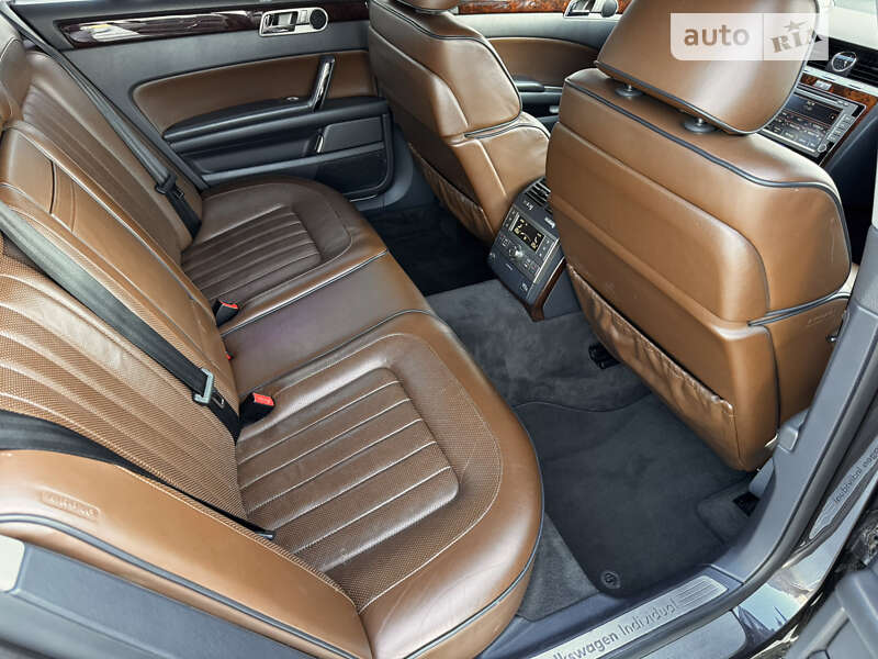 Седан Volkswagen Phaeton 2010 в Тячеві