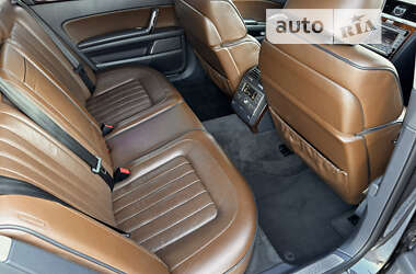 Седан Volkswagen Phaeton 2010 в Тячеве