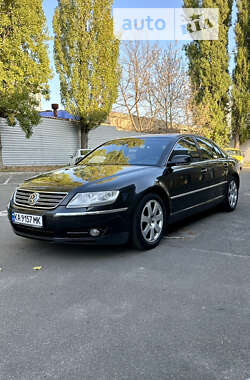 Седан Volkswagen Phaeton 2003 в Киеве