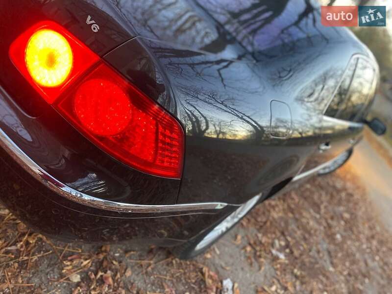 Седан Volkswagen Phaeton 2006 в Виннице