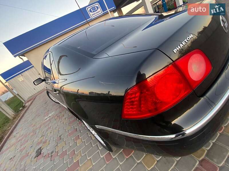 Седан Volkswagen Phaeton 2006 в Виннице