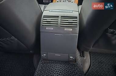 Седан Volkswagen Phaeton 2011 в 