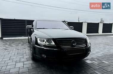 Седан Volkswagen Phaeton 2006 в Чернівцях