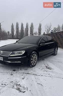 Седан Volkswagen Phaeton 2011 в Луцке