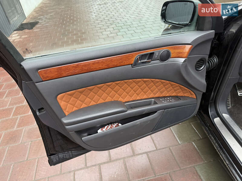 Седан Volkswagen Phaeton 2005 в Бучаче