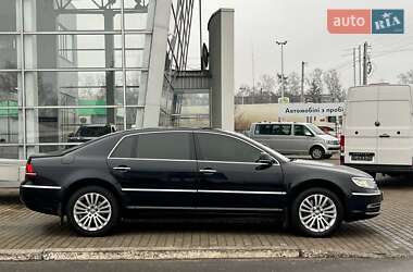 Седан Volkswagen Phaeton 2014 в Полтаві