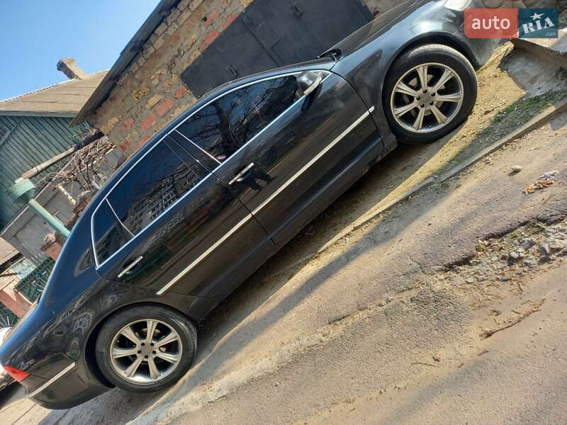 Седан Volkswagen Phaeton 2003 в Херсоне