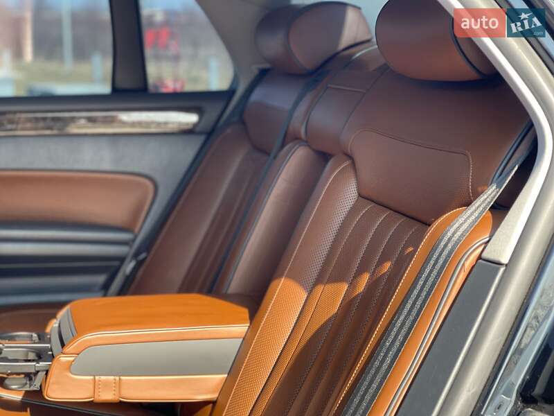 Седан Volkswagen Phaeton 2009 в Ужгороде