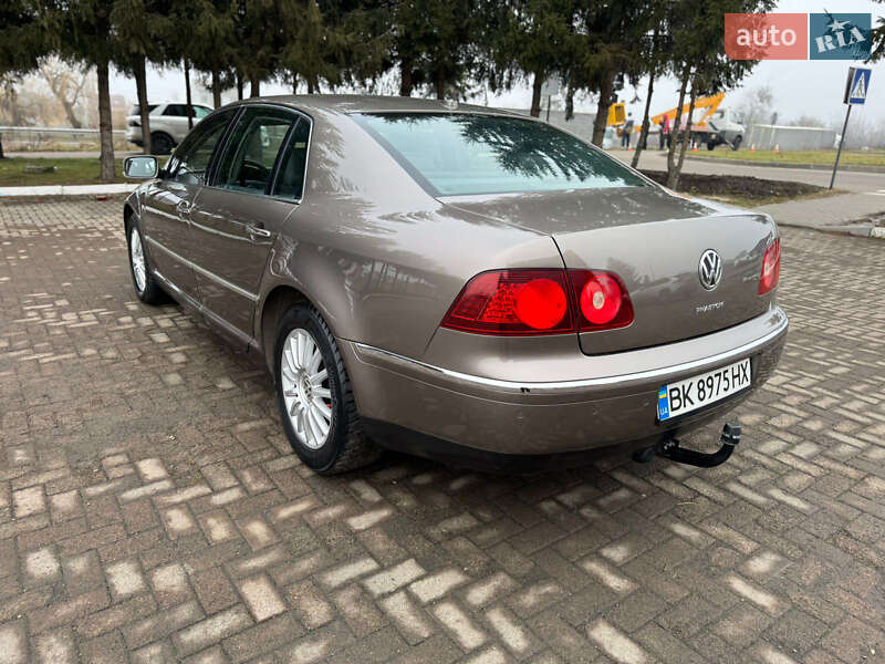 Седан Volkswagen Phaeton 2008 в Рівному