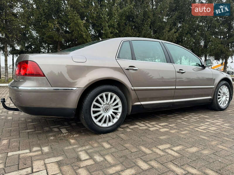 Седан Volkswagen Phaeton 2008 в Рівному
