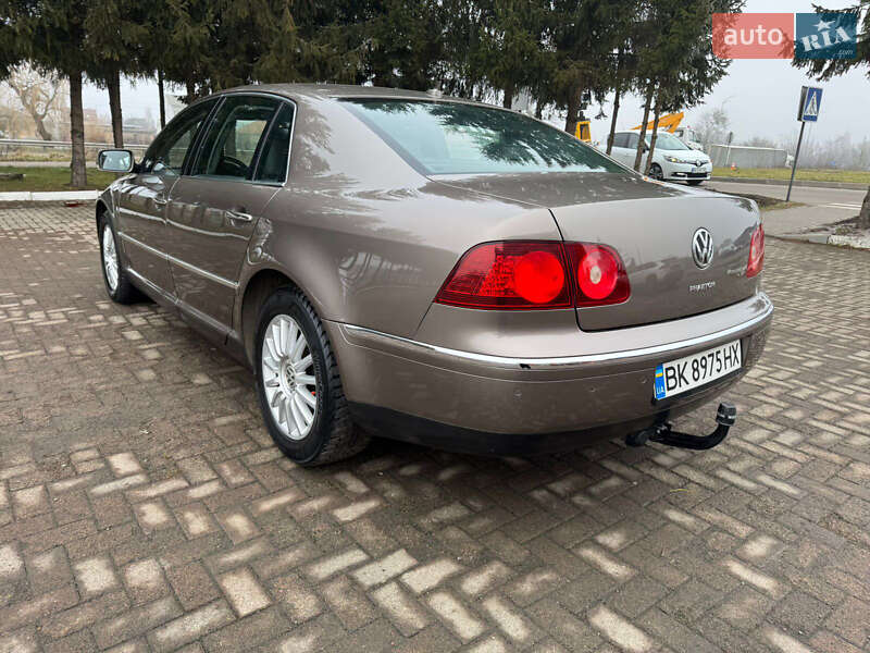 Седан Volkswagen Phaeton 2008 в Рівному
