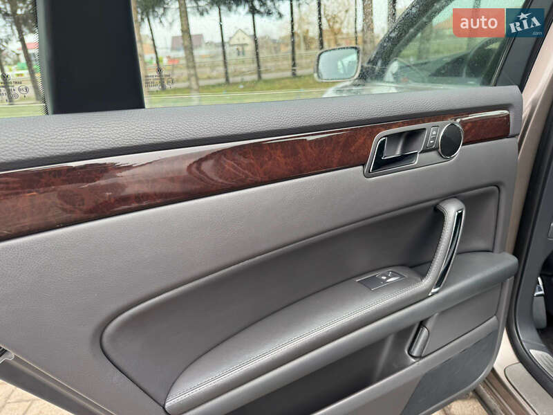 Седан Volkswagen Phaeton 2008 в Рівному