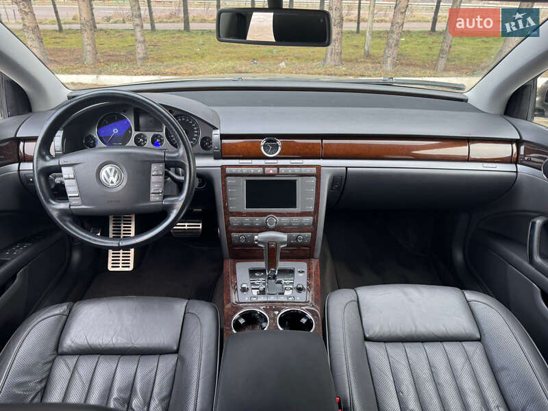 Седан Volkswagen Phaeton 2008 в Рівному
