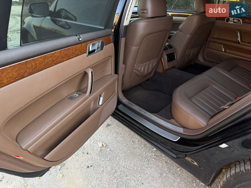 Седан Volkswagen Phaeton 2015 в Киеве