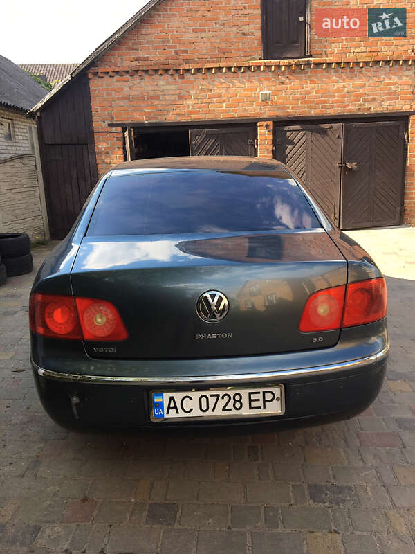 Седан Volkswagen Phaeton 2005 в Луцке
