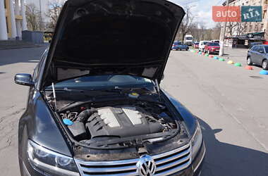 Седан Volkswagen Phaeton 2014 в 