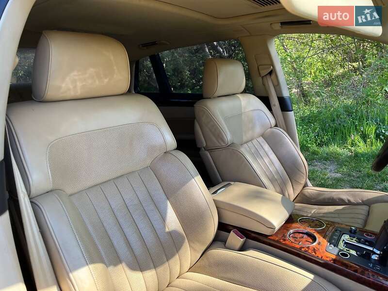 Седан Volkswagen Phaeton 2006 в Южноукраинске