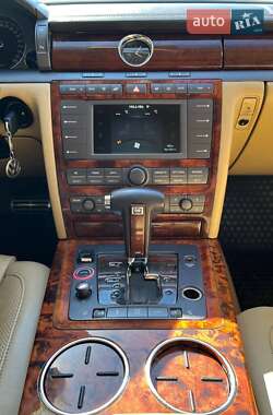 Седан Volkswagen Phaeton 2006 в 