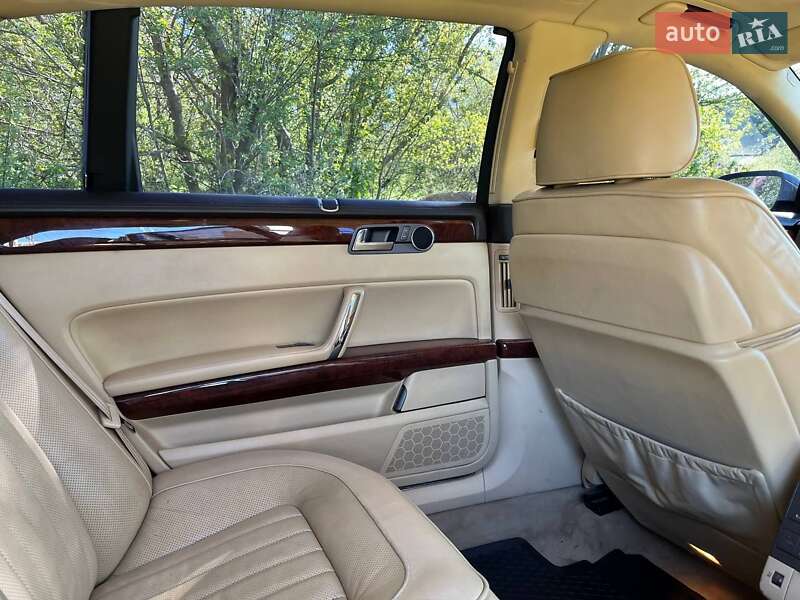 Седан Volkswagen Phaeton 2006 в Южноукраинске