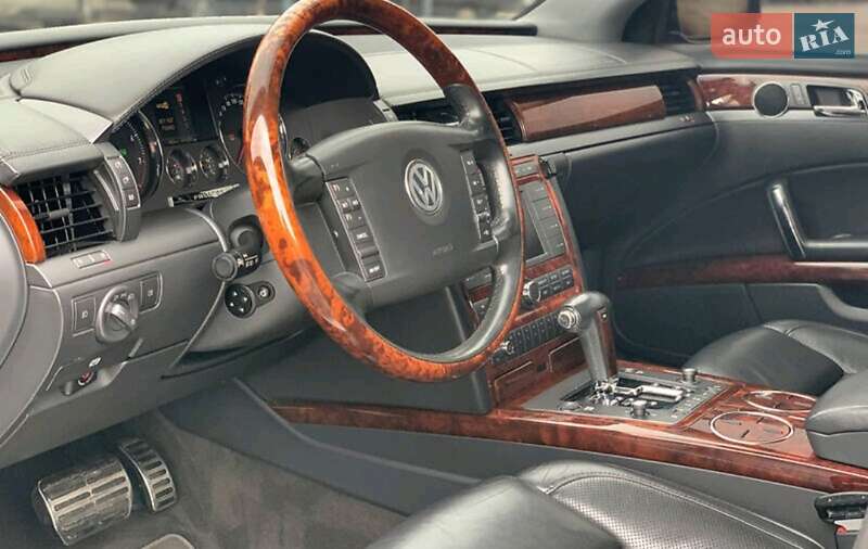 Седан Volkswagen Phaeton 2008 в Киеве