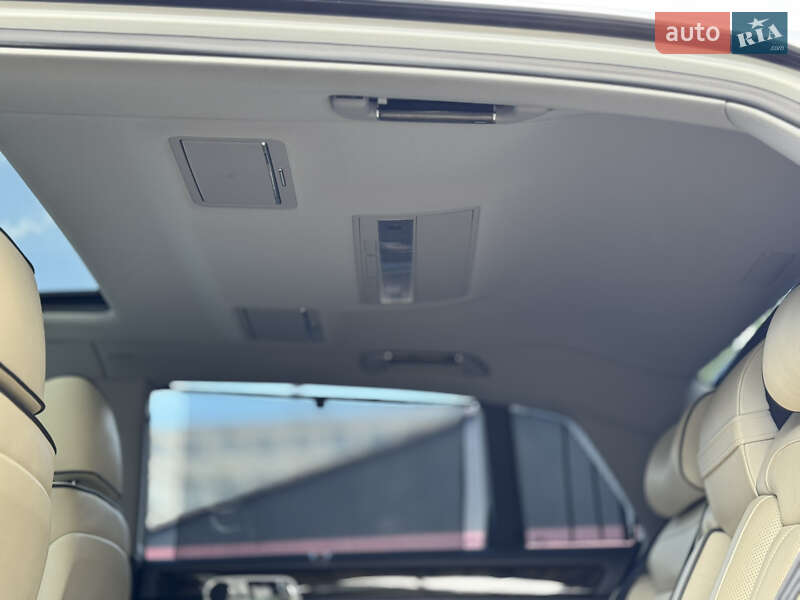 Седан Volkswagen Phaeton 2014 в Киеве