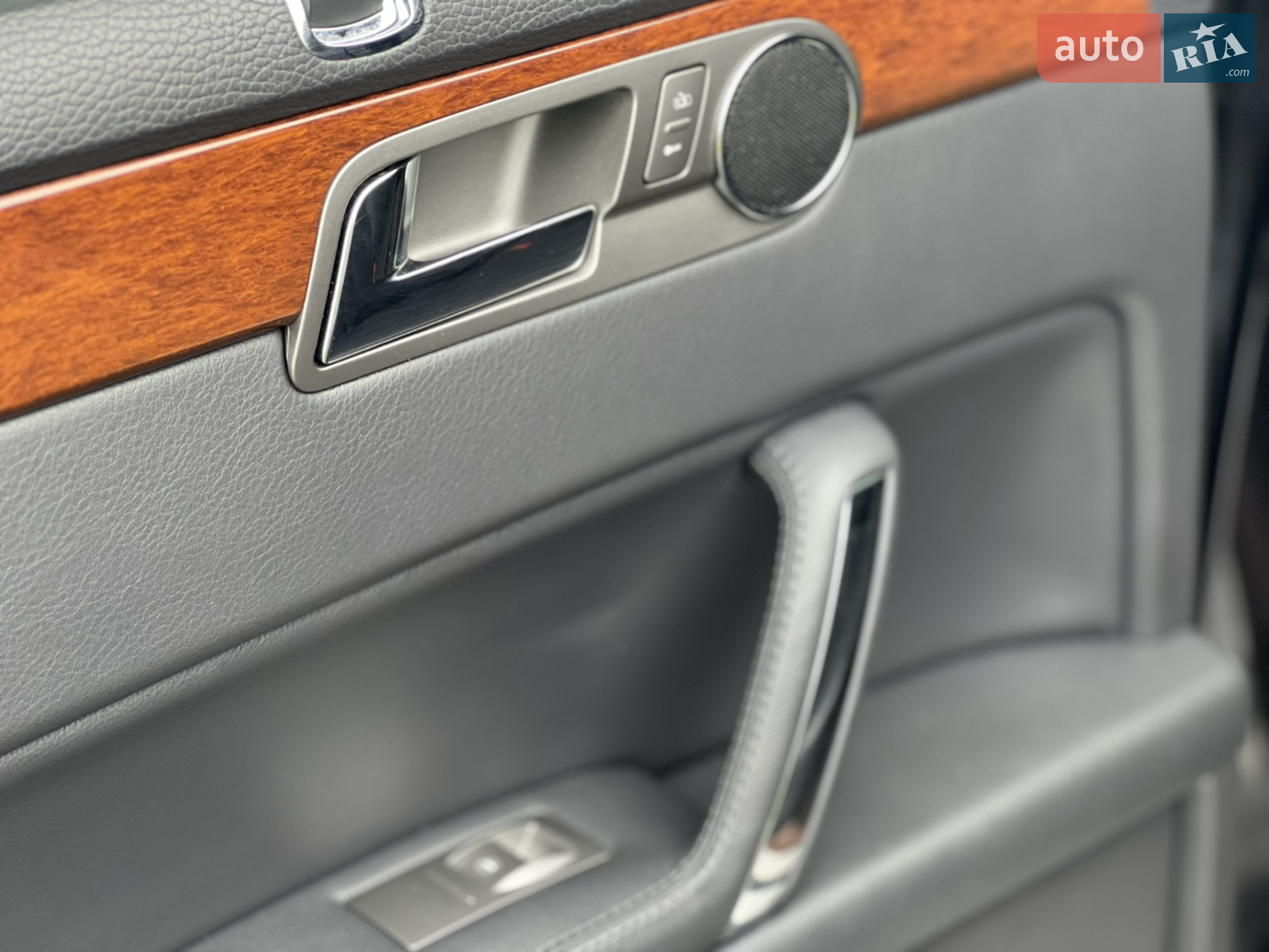 2013 Volkswagen Phaeton - мініатюра 30