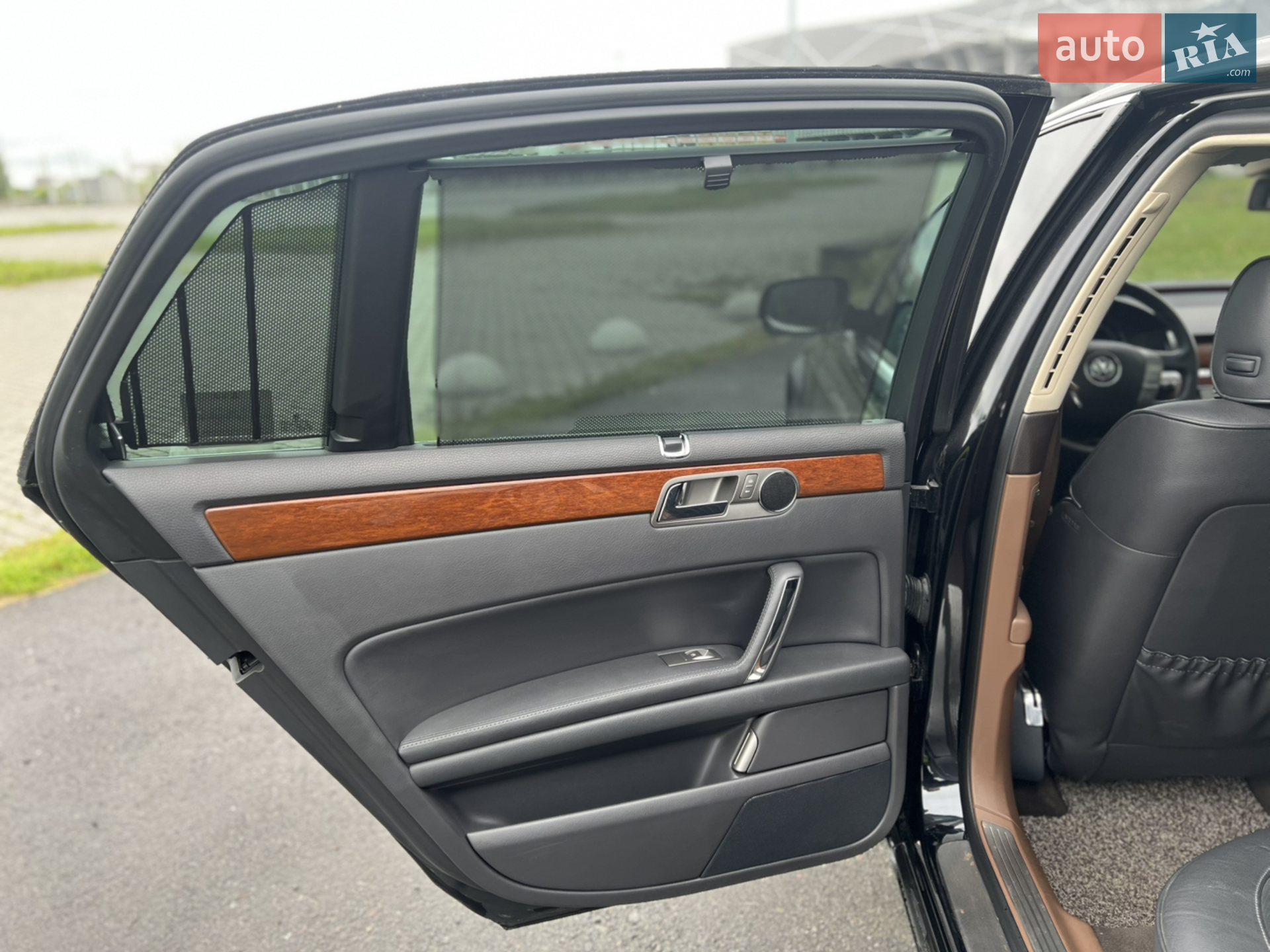 2013 Volkswagen Phaeton - мініатюра 31