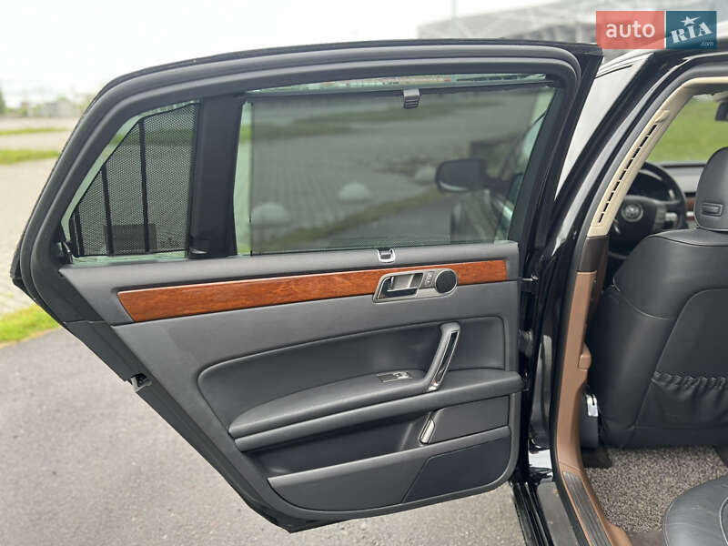 Седан Volkswagen Phaeton 2013 в Львові