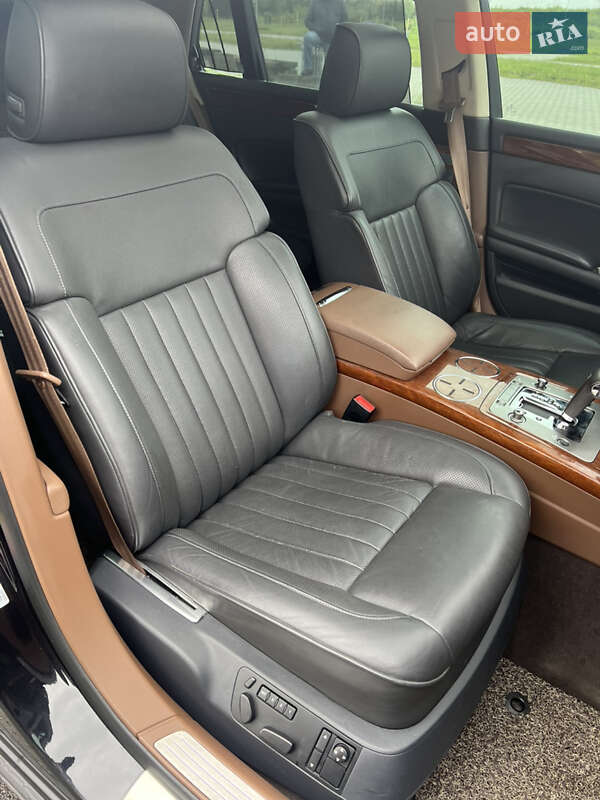 Седан Volkswagen Phaeton 2013 в Львові