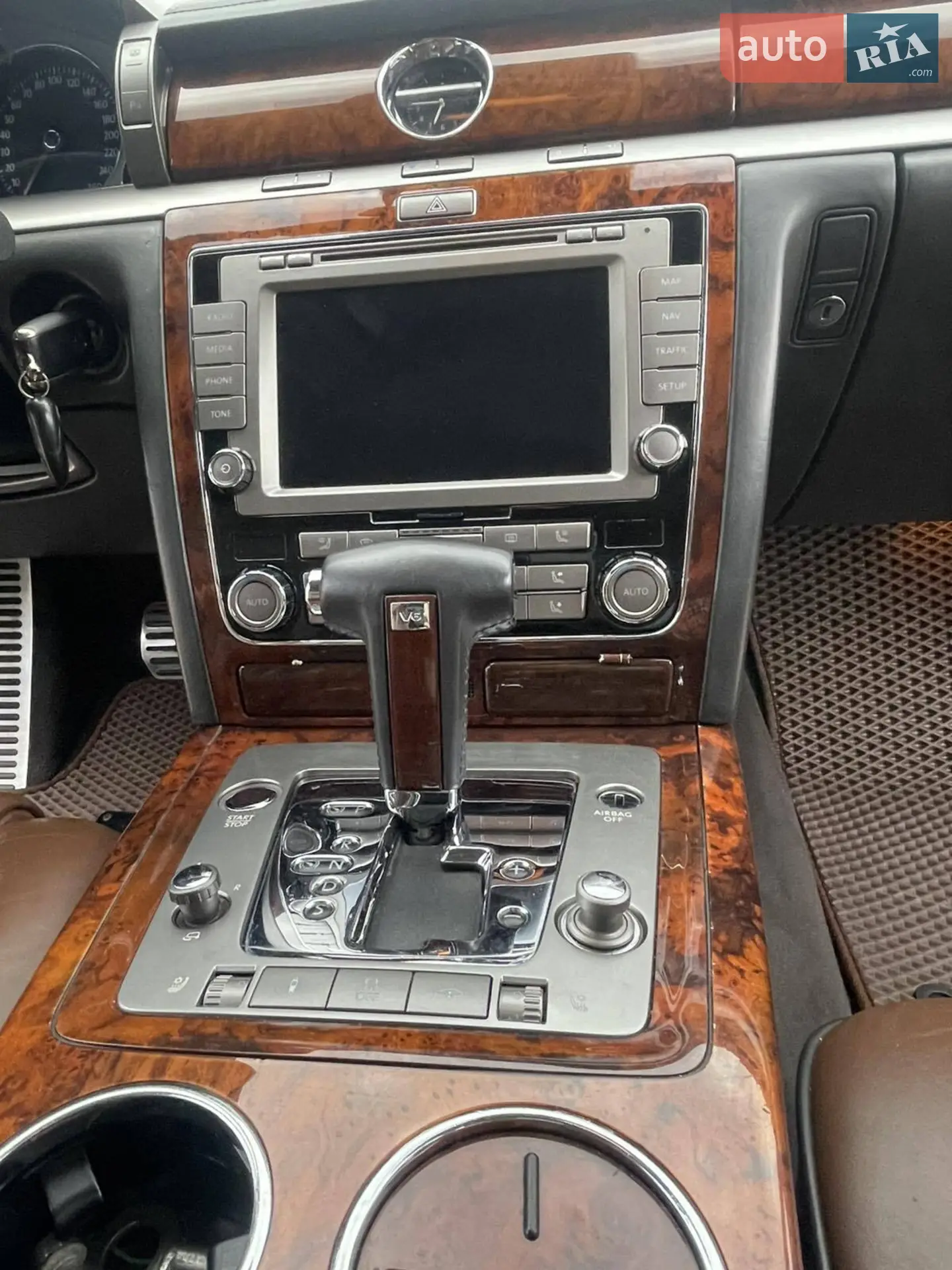 2011 Volkswagen Phaeton - мініатюра 11