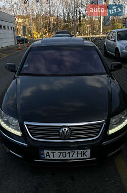 Седан Volkswagen Phaeton 2007 в Калуше