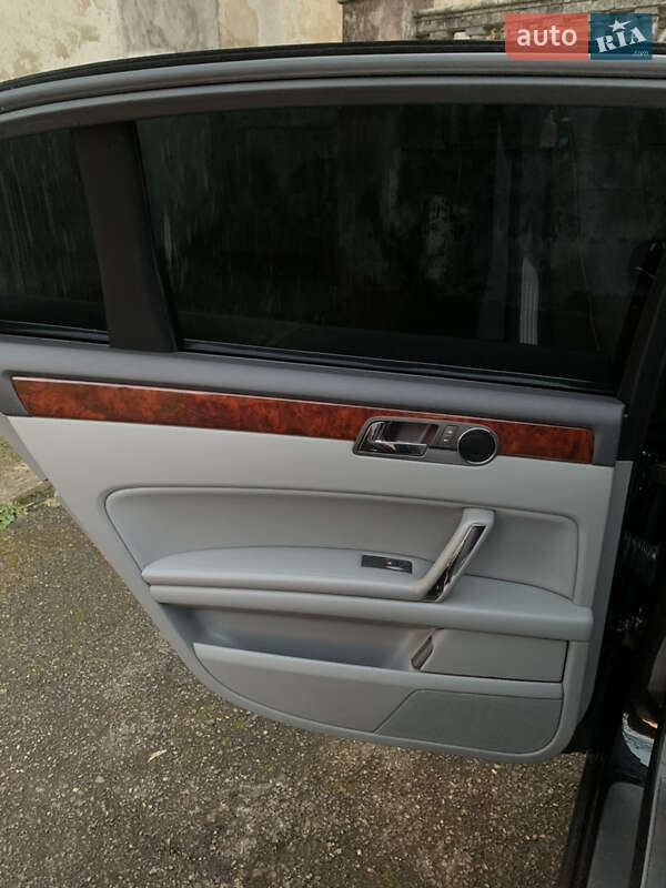 Седан Volkswagen Phaeton 2007 в Калуше